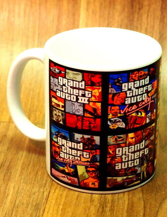 GTA Mix hrnček + 2x placka 