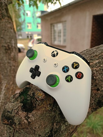 Microsoft Xbox One Wireless Controller LAB bílý