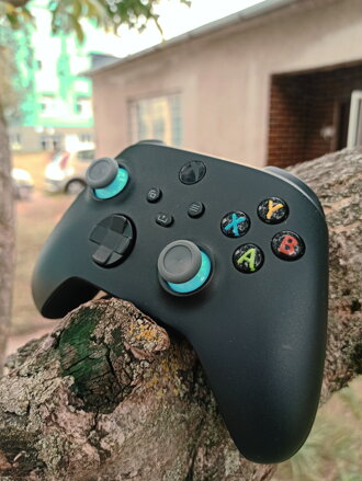 Microsoft Xbox One Series Wireless Controller LAB černý