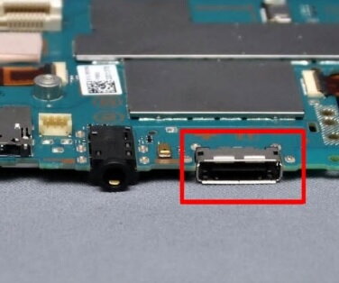 PS VITA 1000 USB konektor 